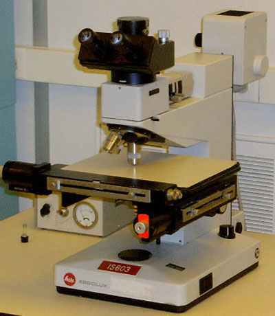 Leitz Ergolux Inspection Microscope